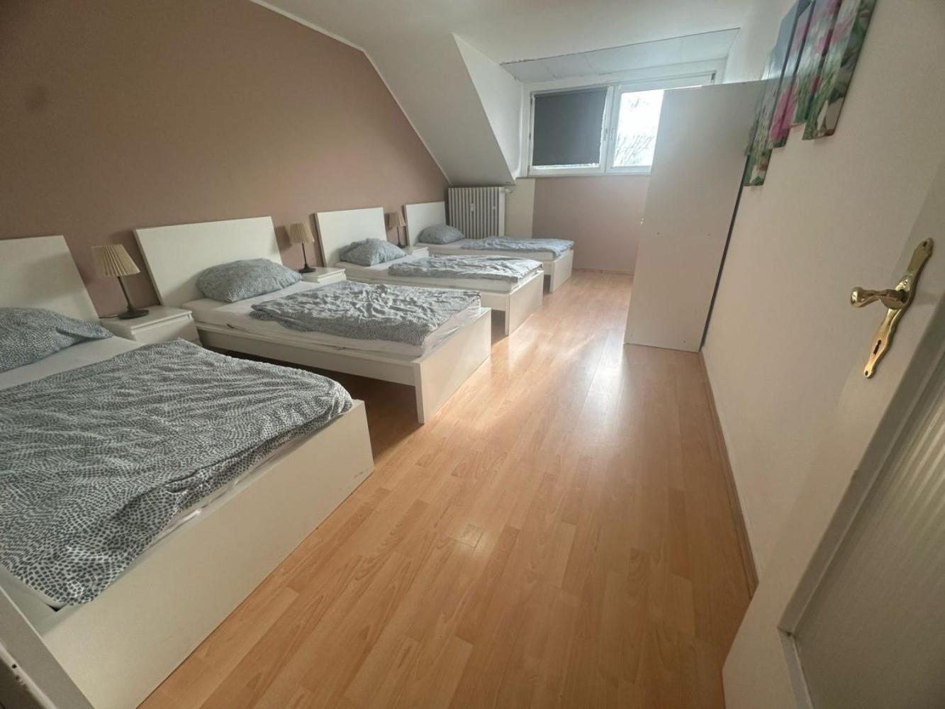 Ferienwohnung Neuss Bagian luar foto